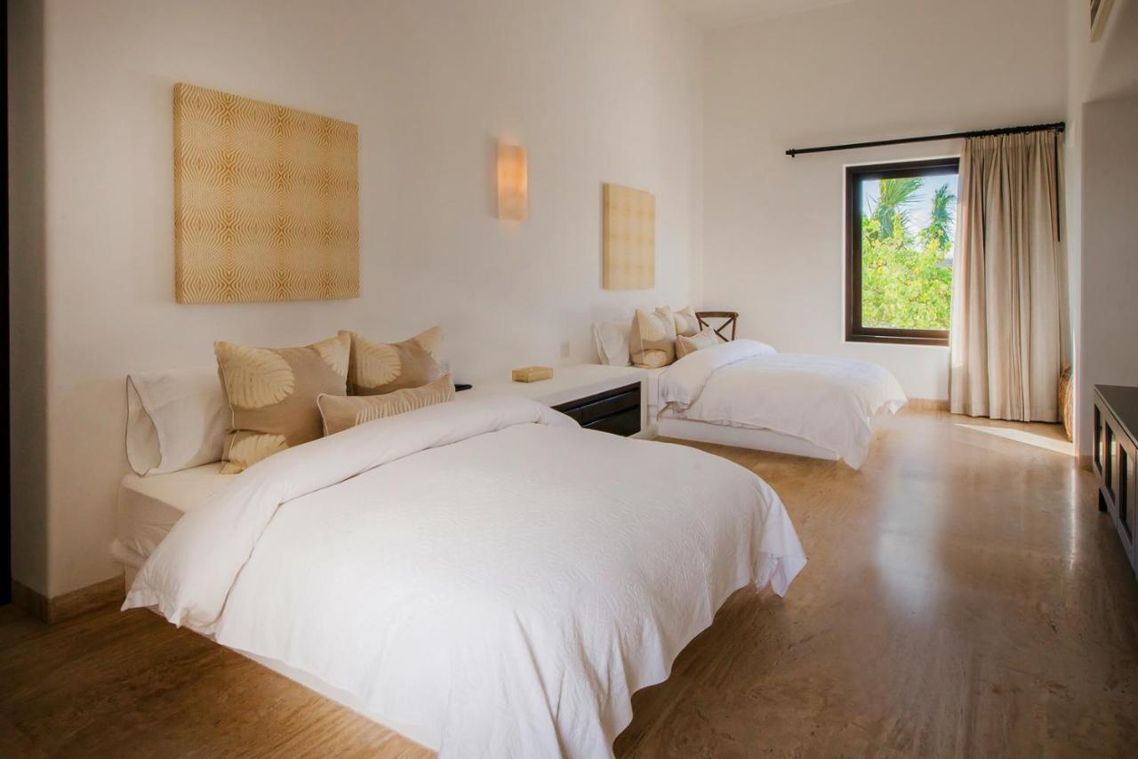 Casa Yvonne Modern Amenities Near Exclusive Golf Course Sleeps 16 Villa San Jose del Cabo Exterior photo