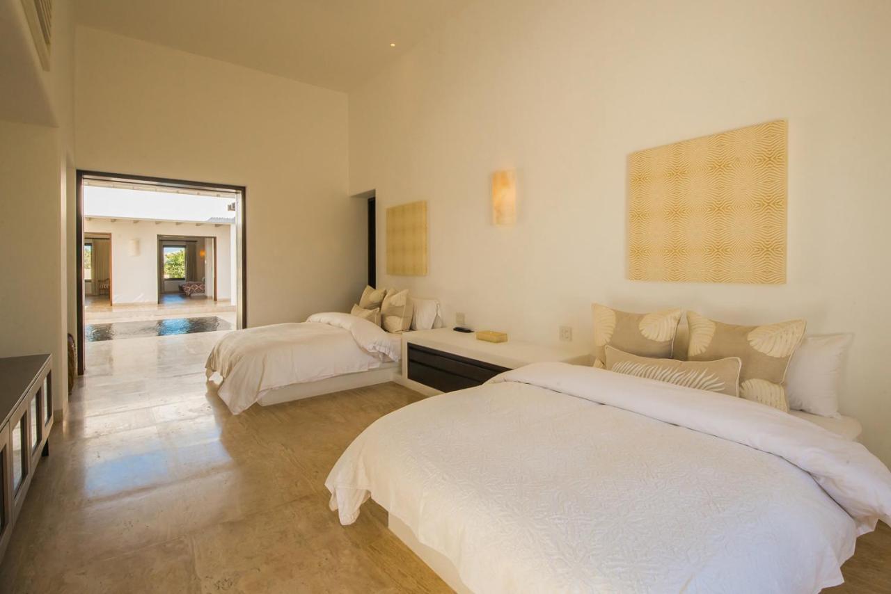 Casa Yvonne Modern Amenities Near Exclusive Golf Course Sleeps 16 Villa San Jose del Cabo Exterior photo
